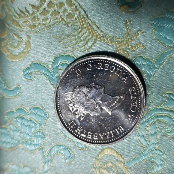 4 for $15  limited edition Canadian quarter - Picture 2 of 2
